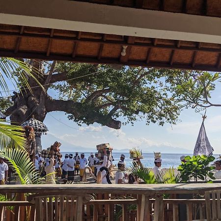 Sarinah Beach - Bistro & Bungalow Batununggul Esterno foto